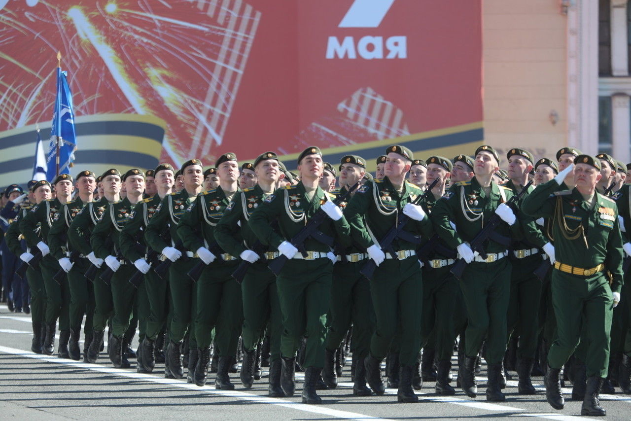 Кремль анонсировал военный парад в честь 9 Мая